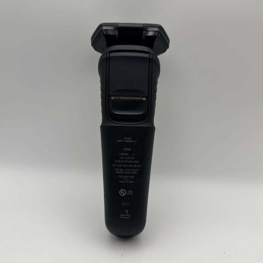 Philips Norelco Series 5000 Electric Shaver ONLY Rechargeable Wet & Dry S5588